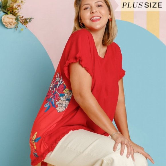 Umgee Plus Candy Apple Floral Back Fringe Hem Top - Picture 6 of 9